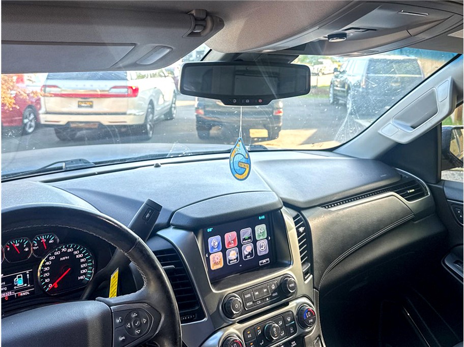 Vehicle image 27 of 42