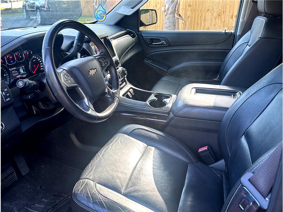 Vehicle image 25 of 42