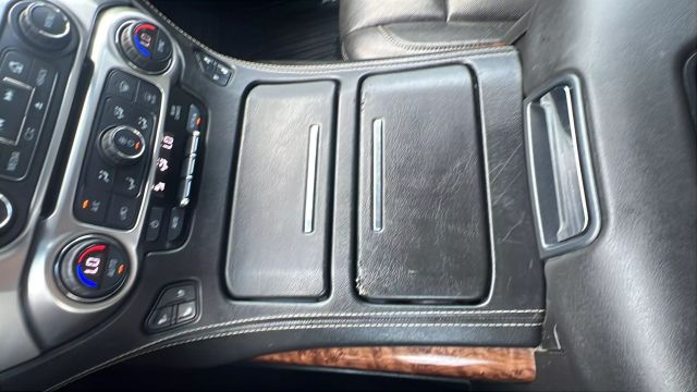 Vehicle image 35 of 37