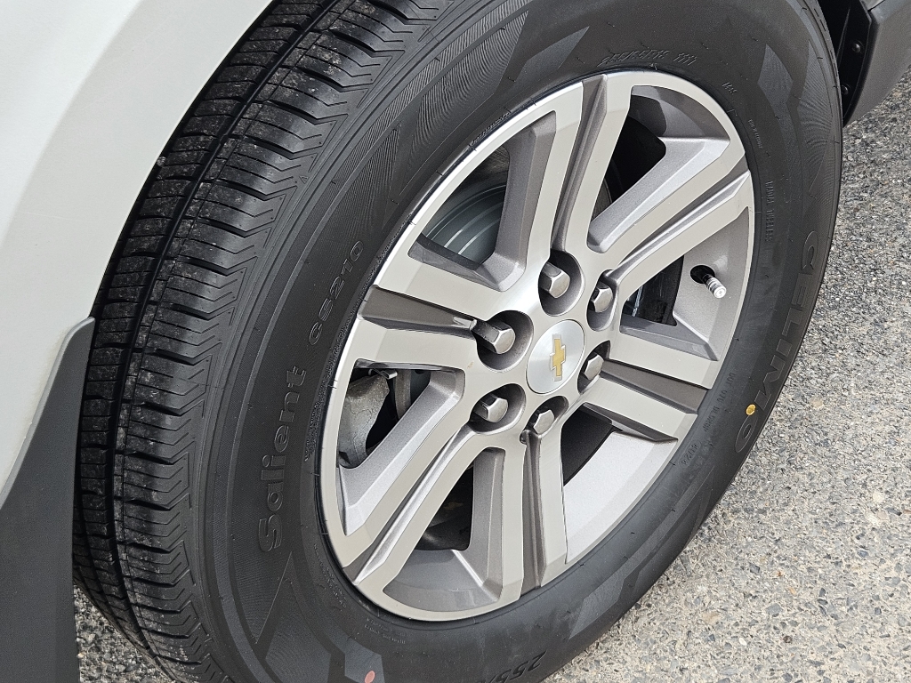 Vehicle image 11 of 40