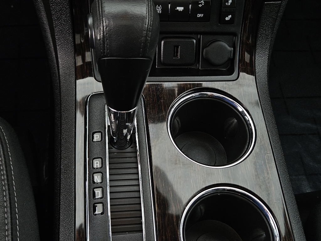 Vehicle image 22 of 40