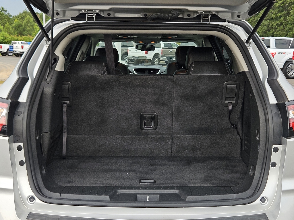 Vehicle image 9 of 40