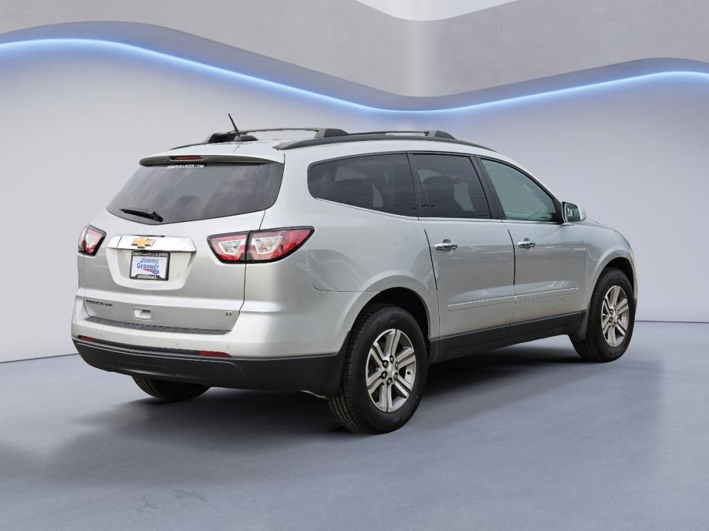 Vehicle image 4 of 40