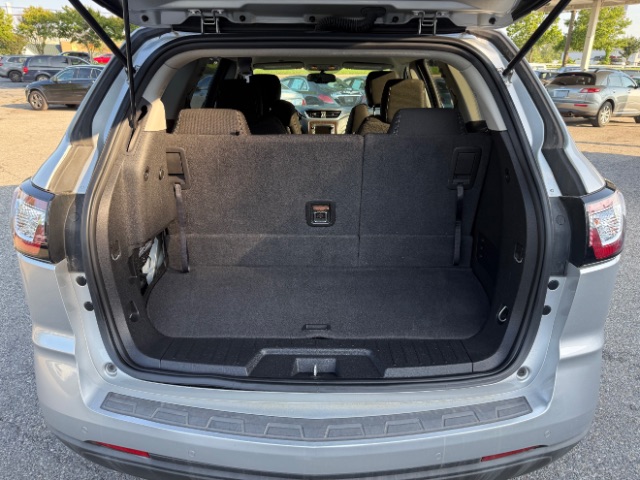 Vehicle image 7 of 18