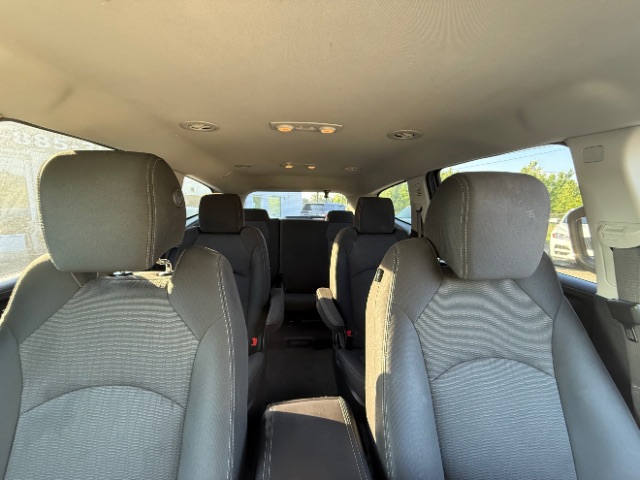 Vehicle image 16 of 18
