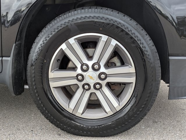 2017 Chevrolet Traverse LT Image 9 of 36