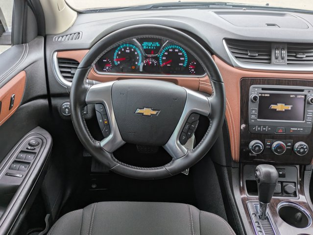 2017 Chevrolet Traverse LT Image 13 of 36