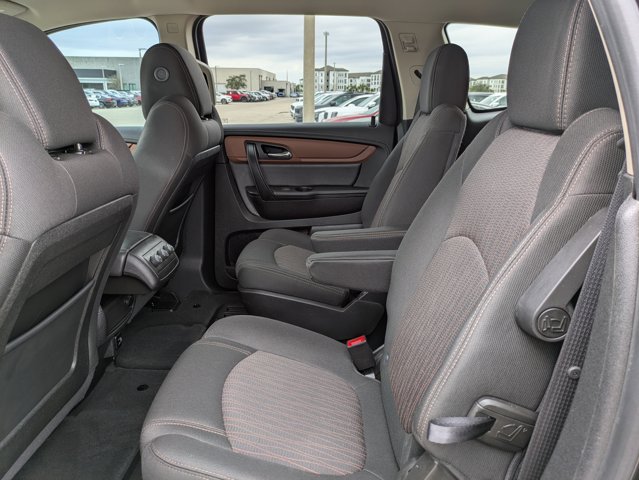 2017 Chevrolet Traverse LT Image 11 of 36