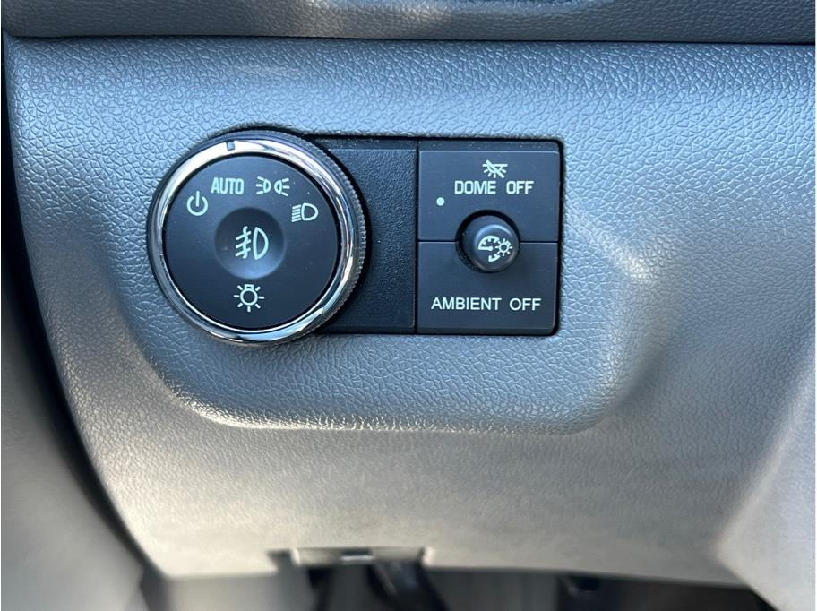 Vehicle image 16 of 20