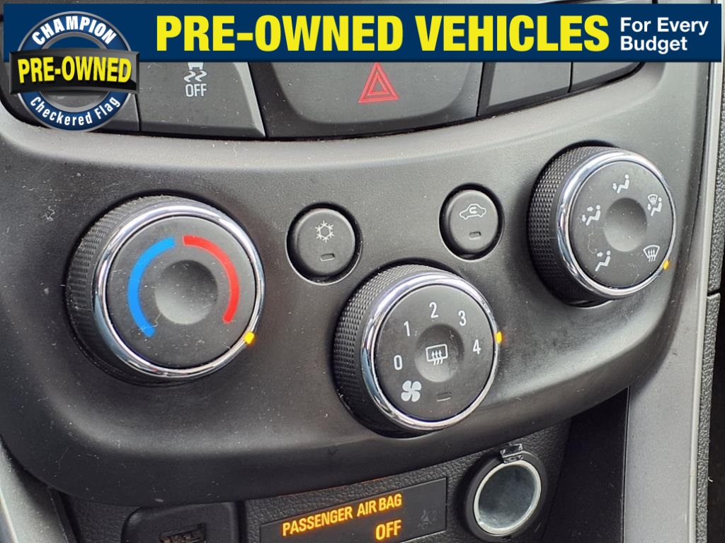 Vehicle image 18 of 21