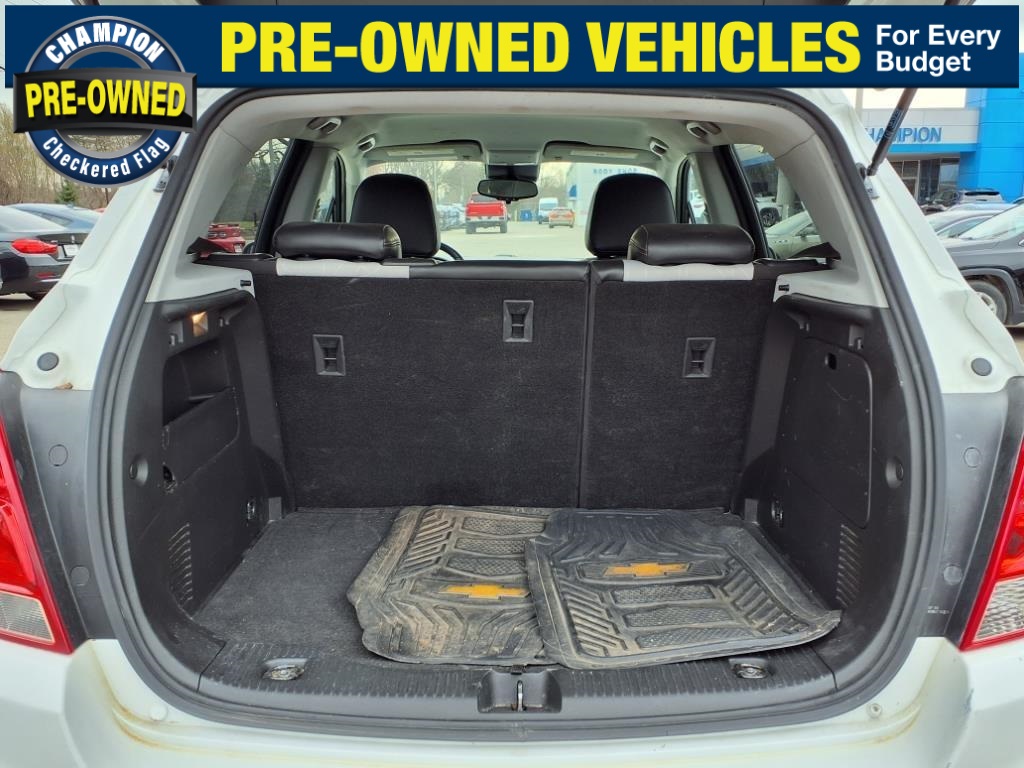 Vehicle image 7 of 21