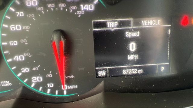 Vehicle image 14 of 34