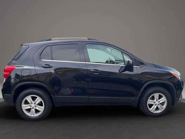 Vehicle image 4 of 34
