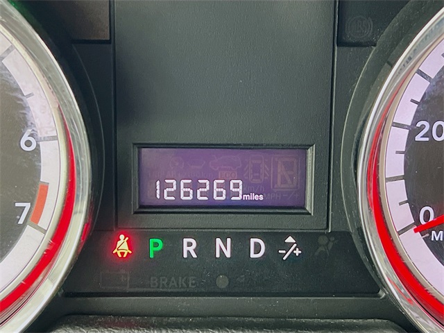 Vehicle image 10 of 28