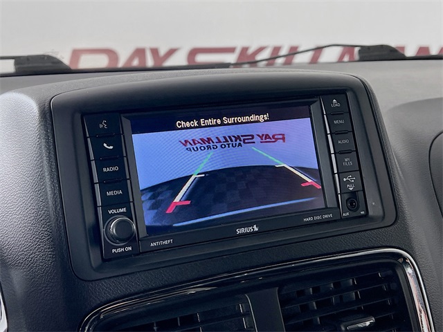 Vehicle image 12 of 28