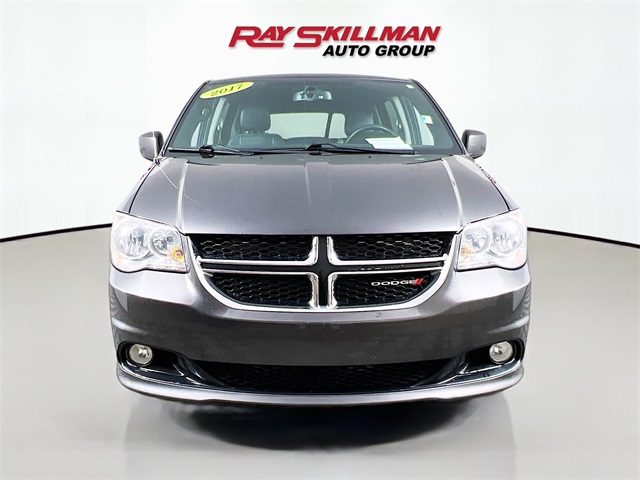 Vehicle image 2 of 28