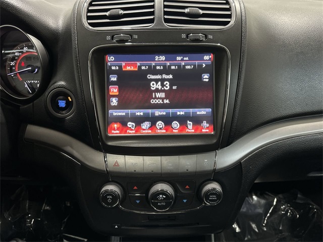 Vehicle image 16 of 36