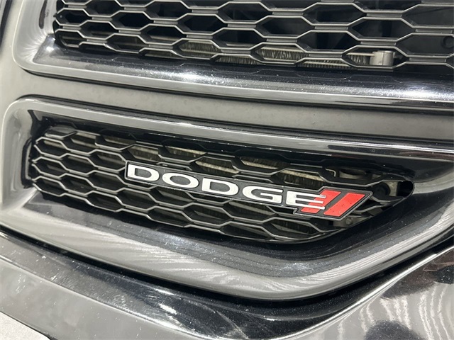 Vehicle image 32 of 36
