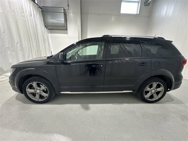Vehicle image 9 of 36