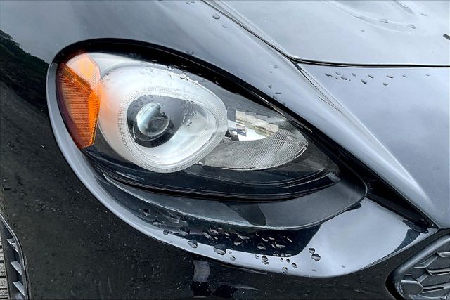Vehicle image 23 of 27