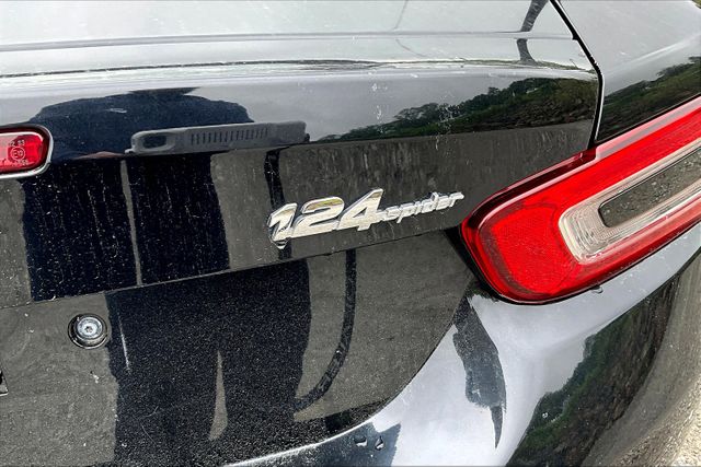 Vehicle image 9 of 27