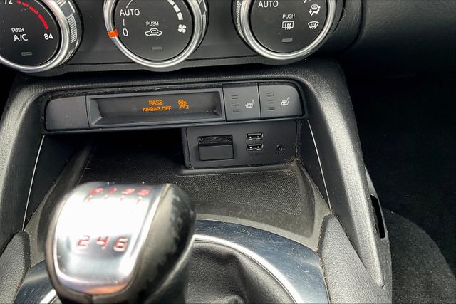 Vehicle image 26 of 27