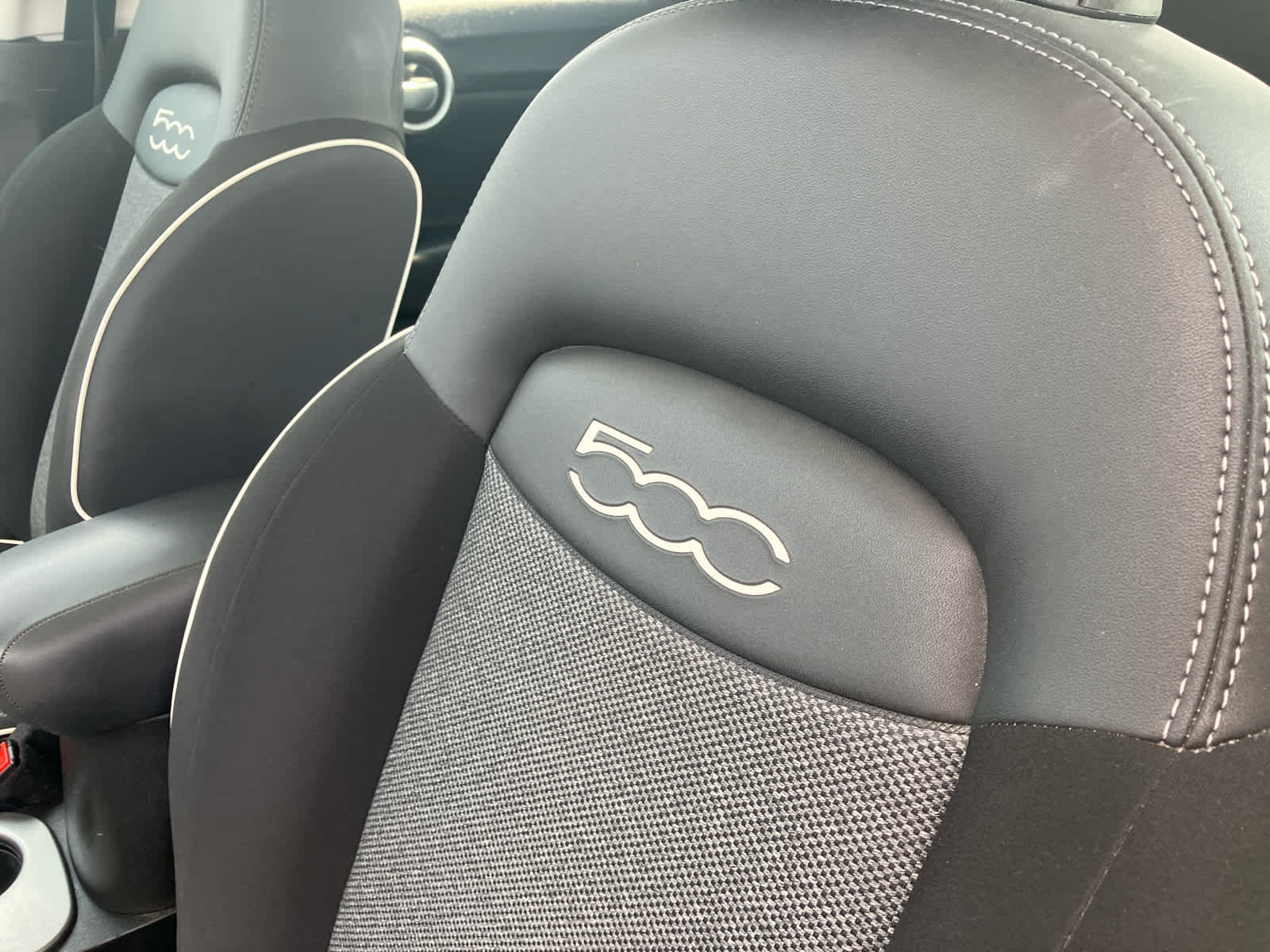 Vehicle image 11 of 34