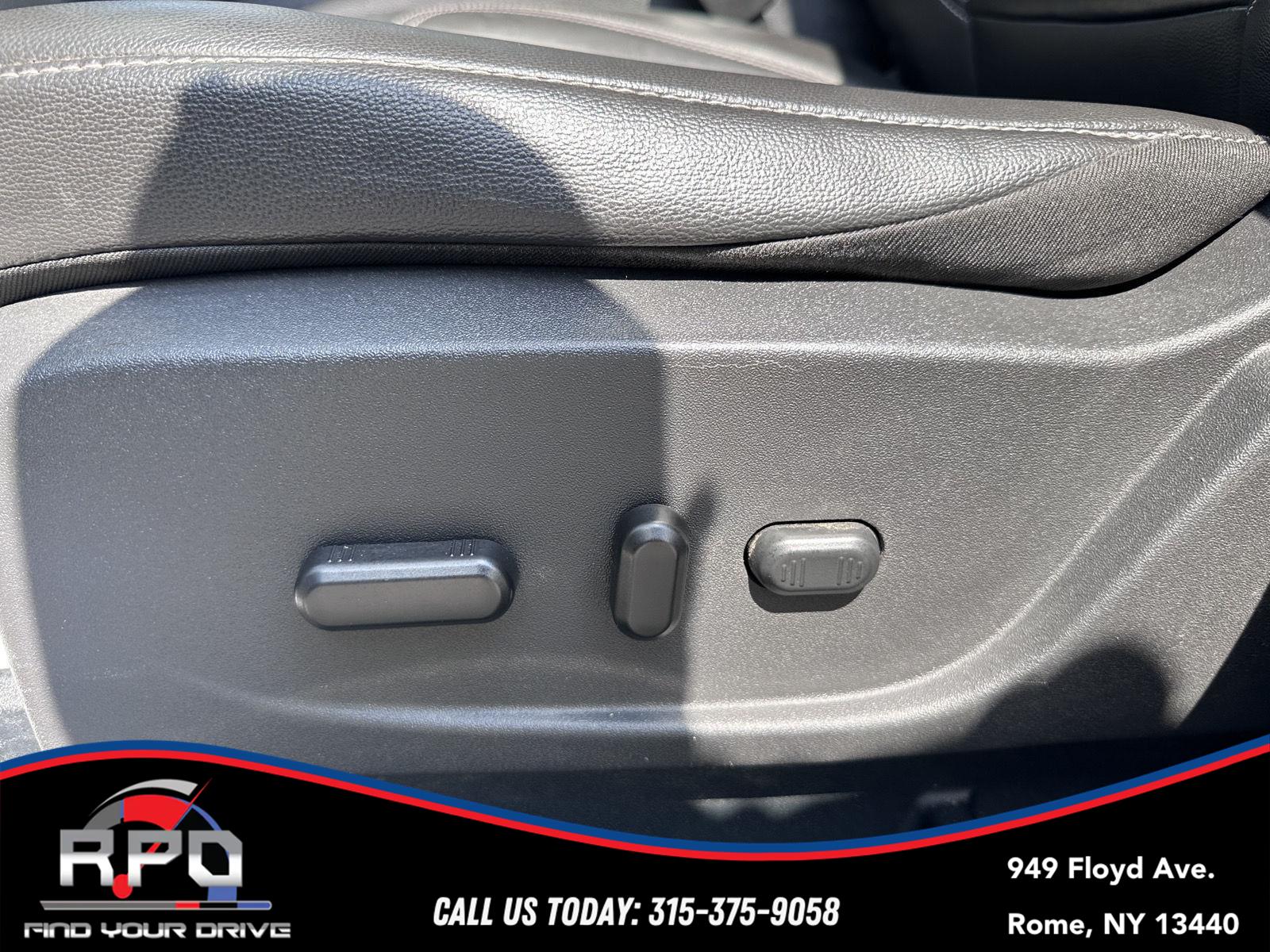 Vehicle image 13 of 29