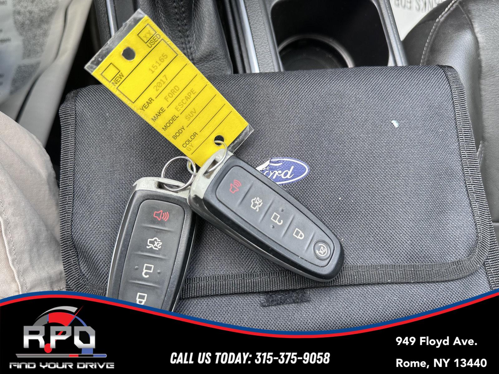 Vehicle image 24 of 29