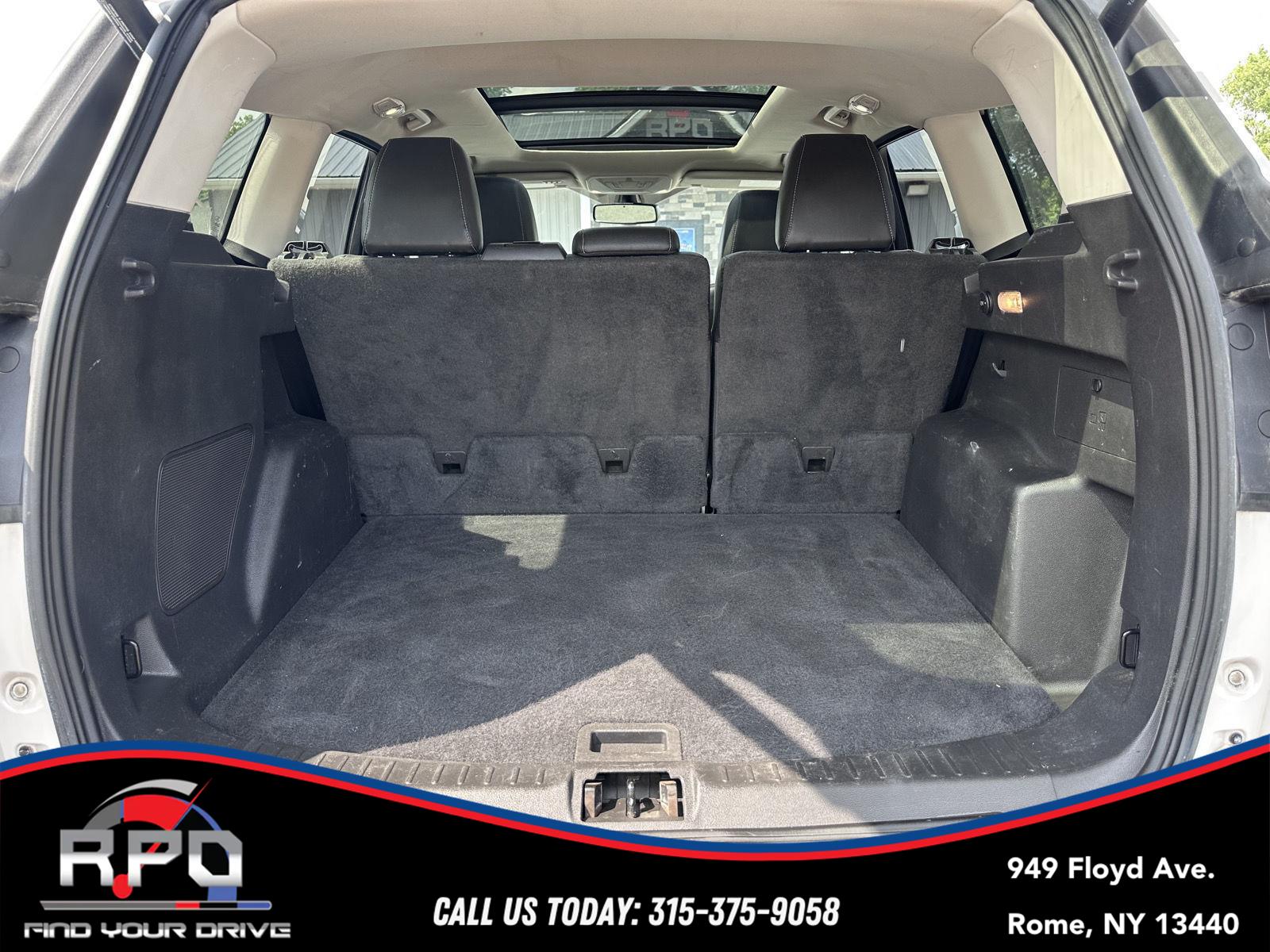 Vehicle image 27 of 29