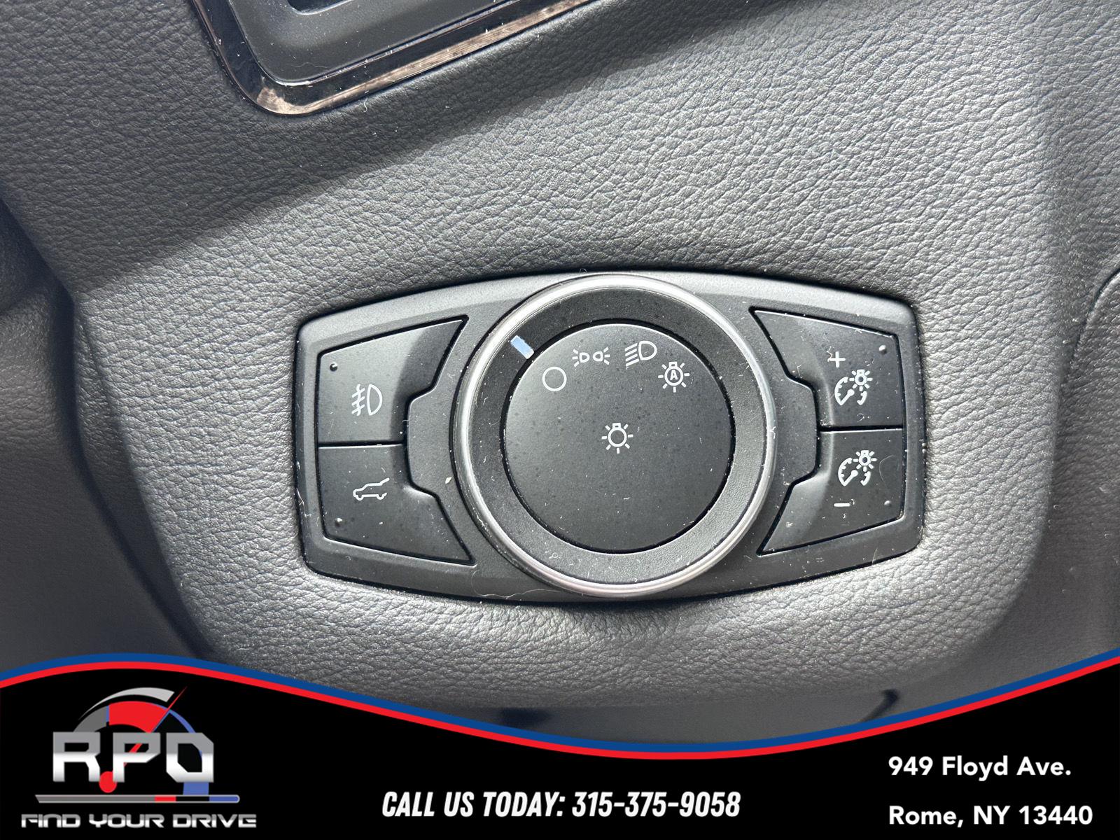 Vehicle image 14 of 29