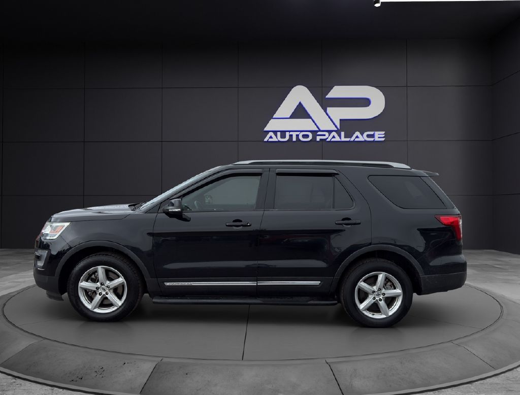 Vehicle image 7 of 21