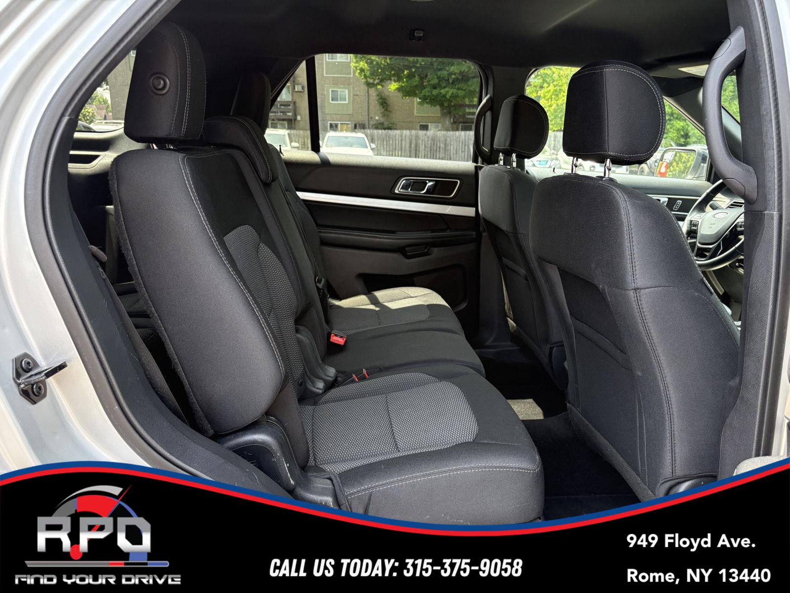 Vehicle image 15 of 21
