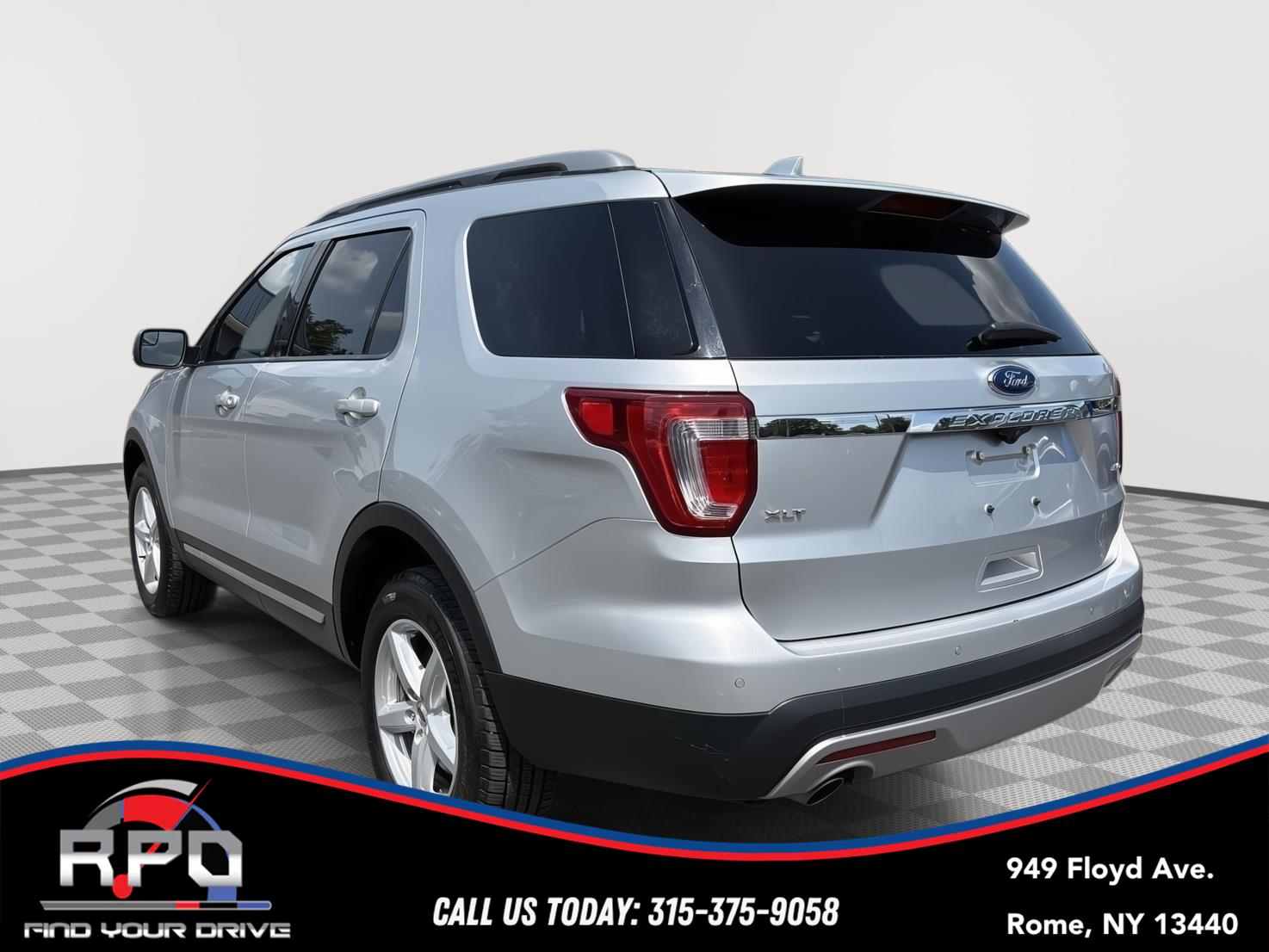 Vehicle image 7 of 21
