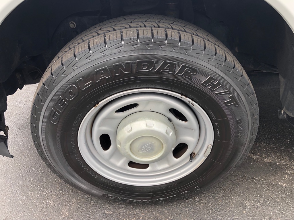 Vehicle image 12 of 35