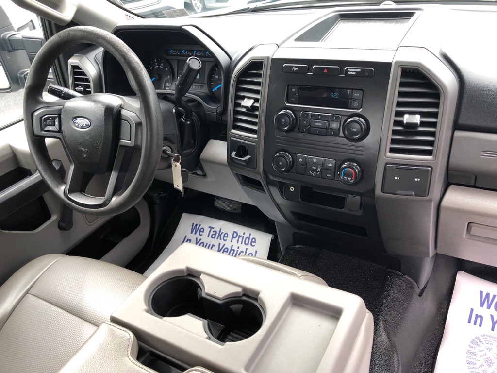 Vehicle image 20 of 35