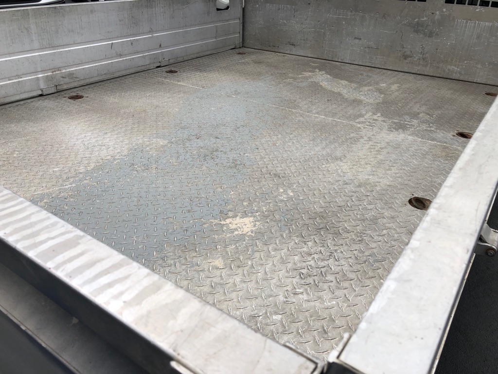 Vehicle image 13 of 35