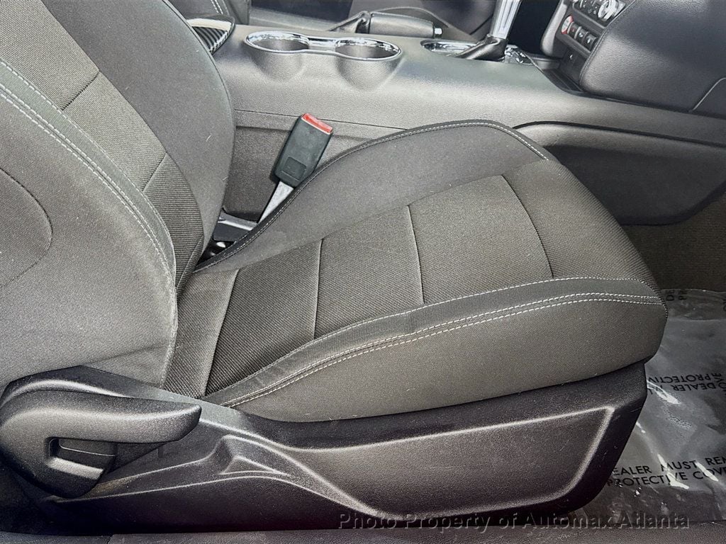 Vehicle image 19 of 36