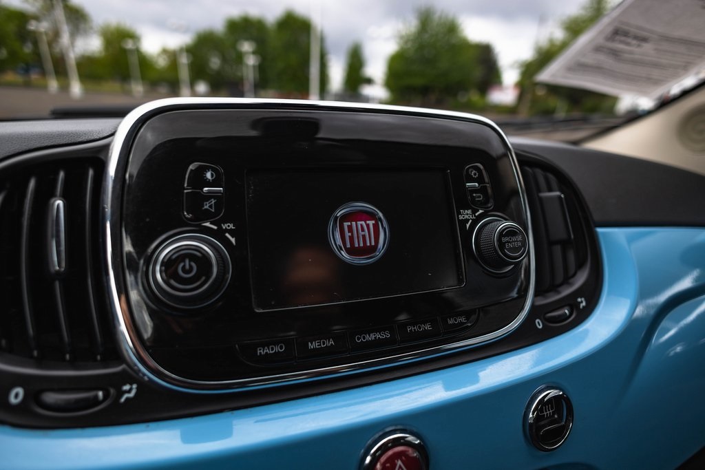 Vehicle image 16 of 28