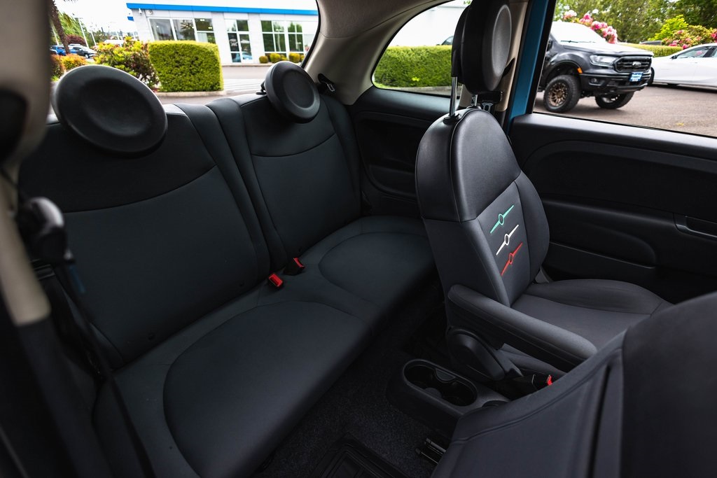 Vehicle image 26 of 28