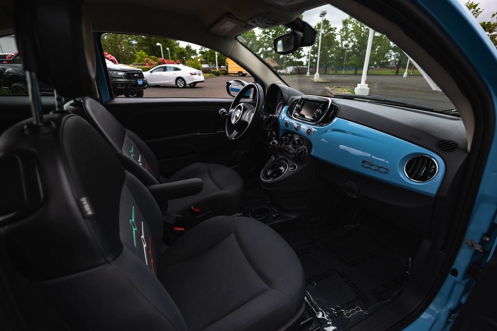Vehicle image 21 of 28