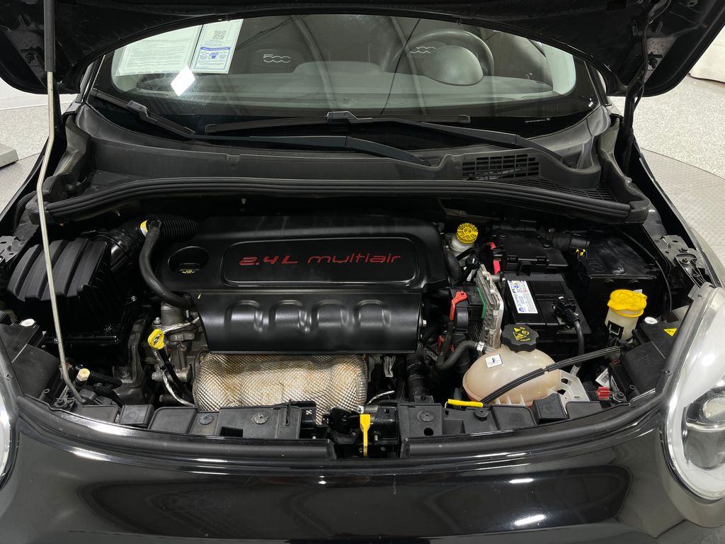 Vehicle image 10 of 34