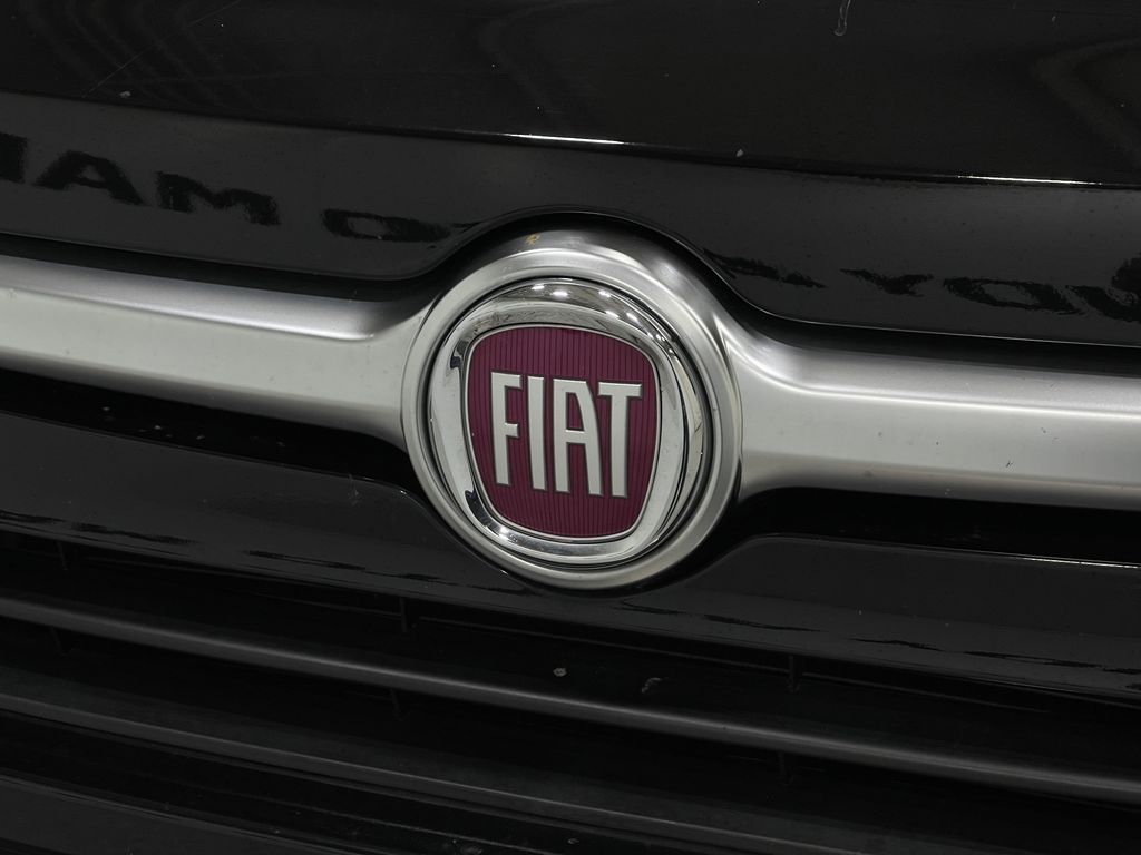 Vehicle image 29 of 34
