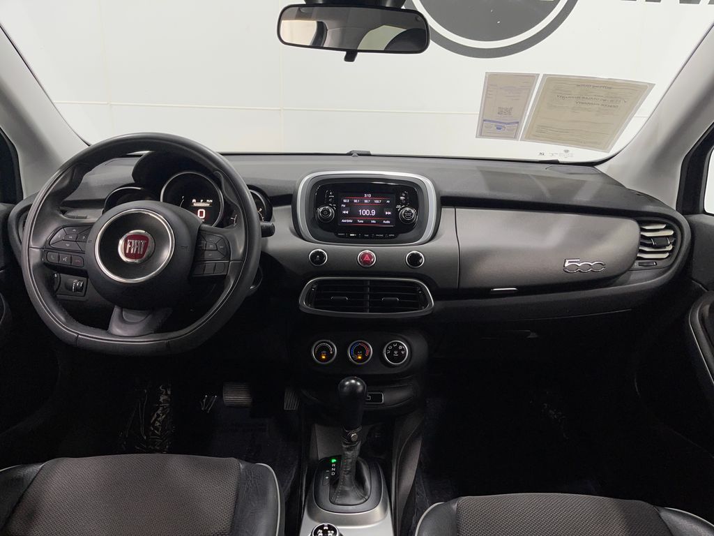 Vehicle image 18 of 34