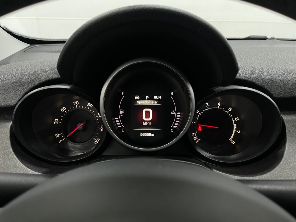 Vehicle image 21 of 34