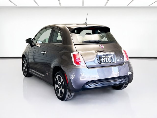 Vehicle image 6 of 18