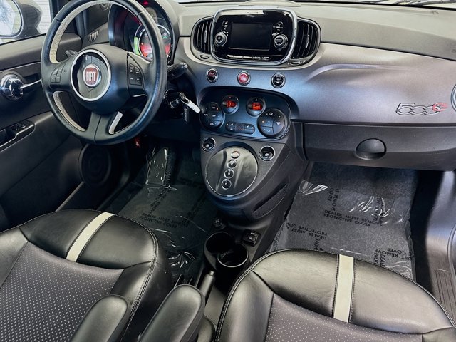 Vehicle image 13 of 18