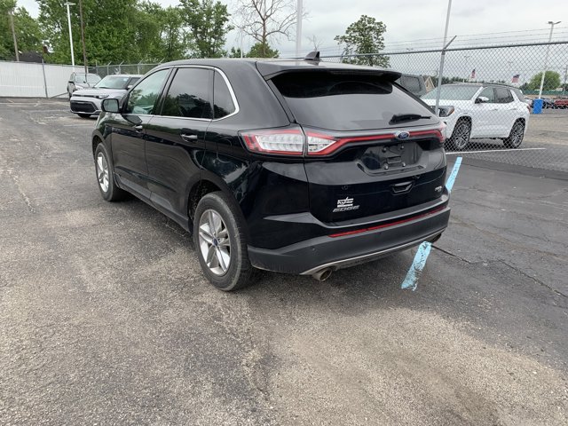Vehicle image 9 of 33