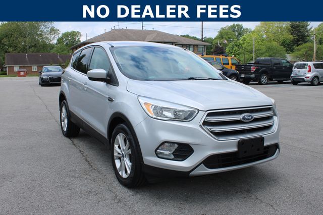 2017 Ford Escape SE Image 3 of 44