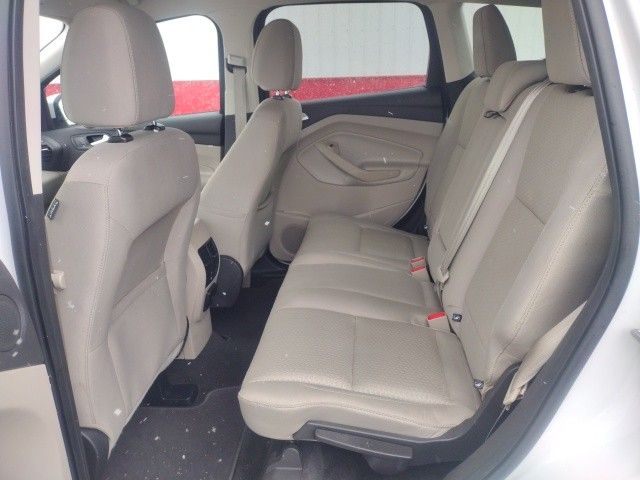 Vehicle image 25 of 41